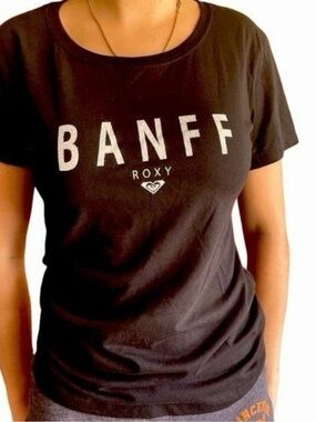 Roxy "Banff" Graphic Tee | Brand New with Tags